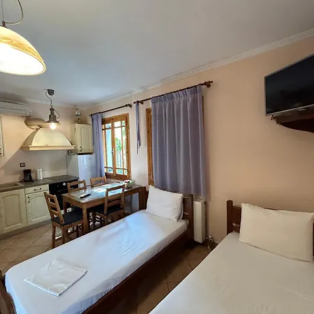 別荘 4 ατόμων-cozy Family Close To The Beautiful Beaches Athánion