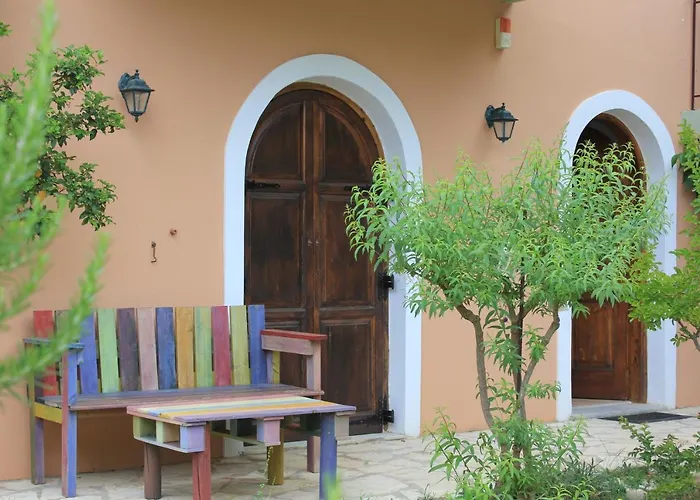 4 ατόμων-cozy Family Close To The Beautiful Beaches Semesterbostad Athánion