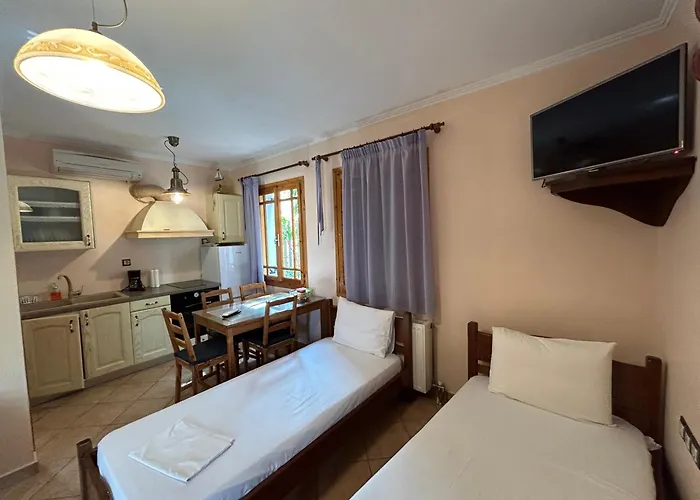 Semesterbostad 4 ατόμων-cozy Family Close To The Beautiful Beaches Athánion